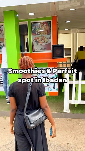 We recently explored the four branches of @fresh_2go located in Jericho Mall, Jericho; Bond Mall, Bodija; Heritage Mall, Dugbe; and Ace Mall, Oluyole, all in Ibadan. At each of these locations, we were delighted to find a wide range of delicious options including parfaits, smoothies, juices, and sandwiches. We tried a variety of items such as their parfait, fresh juice, and sandwich, and were thoroughly impressed with the taste and quality. We give @fresh_2go a perfect score of 💯 for meeting ou