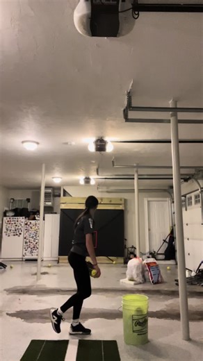 Pitching Techniques for Softball Players