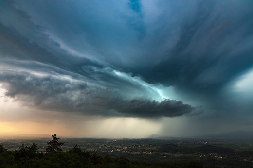 What is distributed computing? | IBM