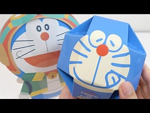 ドンキ梅田本店で買ったドラえもんのお土産クッキー。立体的なパッケージが斬新です。（jsc）