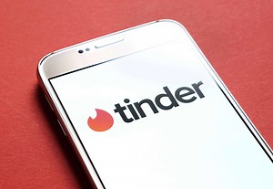 Tinder Scams: Top 7 Signs to Spot Scammers on Tinder in 2024