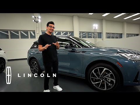 The 2023 Lincoln Corsair | Walk-Around Auto Review with Pushing Pistons | Lincoln