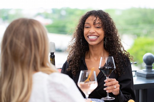 How to Treat Rash Caused by Wine Allergy