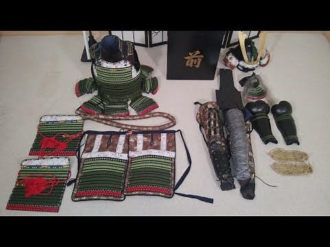 How do you display samurai armor?