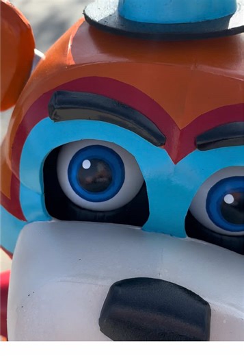 Ready for FNAF 2, I know this cosplay is not from the fnaf 2 story but still from the franchise 😅 we will make animatronics cosplays from the movie here soon🙂🤟🏽 #fivenightsatfreddys2 #foryou #parati #cosplayer #fivenightsatfreddys