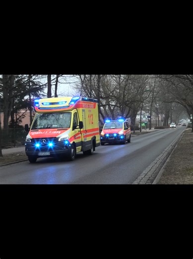 Einsatzfahrt mit RTW und NEF im Barnim