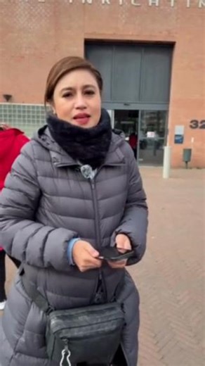 PANOORIN: Pasado alas-12 ng tanghali (Netherlands time) nang dumating sina Veronica "Kitty" Duterte at common-law partner ni dating Pangulong Rodrigo Duterte na si Honeylet Avanceña sa Scheveningen Prison sa The Hague, Netherlands, dalawang araw bago ang kaarawan ng dating pangulo. Nananatili si dating Pangulong Duterte sa kustodiya ng International Criminal Court kaugnay ng kasong crimes against humanity. | via Mariz Umali/GMA Integrated news | GMA News