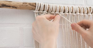 Learn How to Make 5 Essential Macramé Knots With These Illustrated Guides