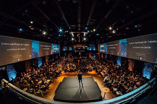 TEDで英語学習！TEDを使った5ステップシャドーイングの方法やスクリプトを見れるアプリも紹介 | イングリード