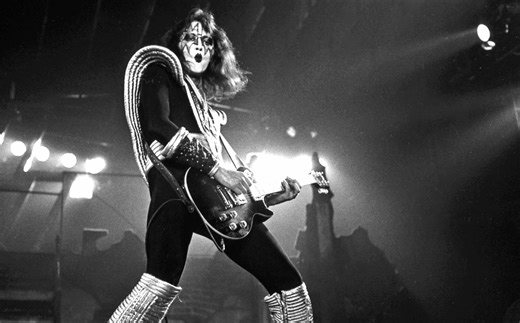 In Memoriam: Ace Frehley was the co-founder and original guitarist of 2014 Inductees KISS. Known for his distinctive licks, flashy pyrotechnics, and his alter ego – the “Spaceman” – Frehley also contributed lead vocals on songs such as “Shock Me” and “Rocket Ride,” and he wrote or co-wrote such memorable, riff-driven songs as “Cold Gin” and “Parasite.” When the four members of KISS all put out solo albums in 1978, Frehley’s was the biggest seller, driven by the hit single “New York Groove.” Afte