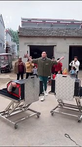 When you go to a magic show but you're left so unimpressed you have to ruin it for everyone 🎩 | Metro