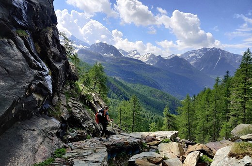 Tour of Monte Rosa - Route, Map, Itinerary & Hut-to-Hut Planning — The Hiking Club