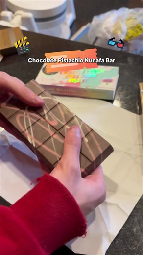 Dubai chocolate and cotton candy all in one!!!! #dubai #dubaichocolate #dubai🇦🇪 #viralcandy #tiktokshop mmm bb mmm