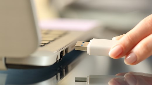 5 Ways to Safely Remove a USB Drive on Windows 11