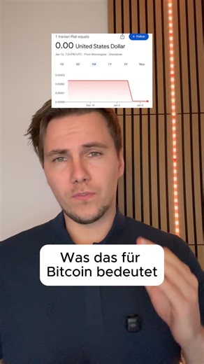 Kevin Dlugaj | Bitfluss | Bitcoin Mentor on Instagram: "‼️ Im Iran kollabiert die Währung – genau wie die Weimarer Papiermark 1923. ⚠️ Keine Anlageberatung! Nur Bildung. Warum passiert das gerade? Iran steht im Krieg mit Israel und wurde mit weiteren westlichen Sanktionen belegt. Handel wird erschwert, Vertrauen bricht weg. Die Nachfrage nach der Landeswährung sinkt, während der Staat Defizite über Gelddrucken finanziert. Ergebnis: Inflation beschleunigt sich, Sparer flüchten in stabilere Währun