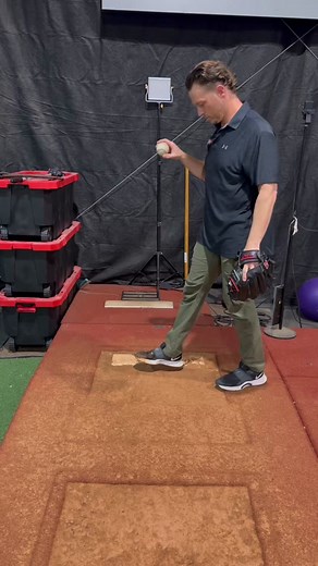 Pitching Mechanics: Discover the Benefits of Landing Open vs. Closed