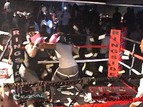 club crucial fight night