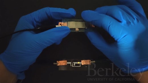 When stabbed, cut, and twisted, a new stretchable battery can self-heal and remain operational, recovering 90% of its capacity. Learn more in Science Advances: https://scim.ag/4j94XmG | Science