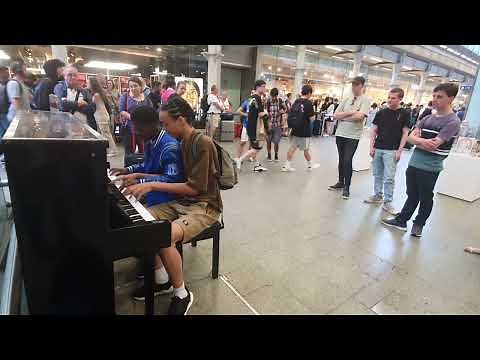 Incredible Boogie Woogie Piano Jam With Three Duets At St Pancras Station!
