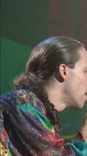 Extreme’s “More Than Words” — pure magic 💫🎸 #Extreme #MoreThanWords #90sRock #Acoustic #Shorts