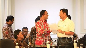 Luhut Defends Electric Vehicle Incentive Policy In Wake of Criticism