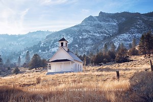 A Photographer's Journey to Capturing Over 250 Old Schoolhouses in Oregon