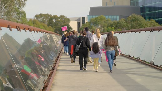 Your university journey starts here! See our world-class facilities and talk to our expert staff and current students 🪧 Register now to secure your spot: https://buff.ly/4adK7h5 | Deakin University