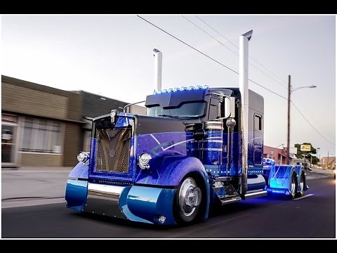 Worlds most custom Kenworth 900 built by Texas Chrome Trucks!