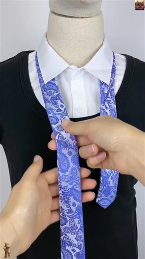 Neckerchief Tying Tutorial: Step-by-Step Guide