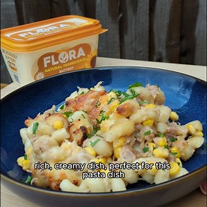 Perfect for cooking, baking and spreading on your toast -Flora Buttery is made with natural ingredients, free from palm oil and dairy free. | Flora