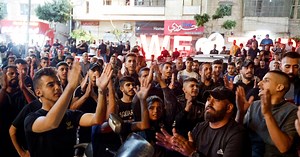 ガザ病院爆発で数百人死亡、責任巡り非難の応酬　西岸などでデモ