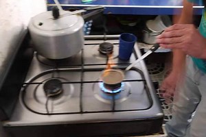 Cooking Crack Cocaine With Ammonia