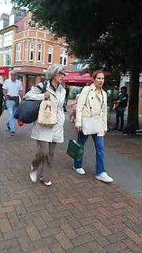 A Day in Surbiton – The Prettiest Suburb You’ve Never Heard Of!"