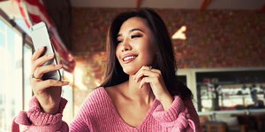 What To Say To A Girl On Tinder ( 29 Examples Of Great Pickup Lines & Good Conversation-Starters)