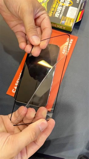 Remove Broken Screen Protector iPhone 15 Pro Max - 3D Clear Tempered Glass #shorts