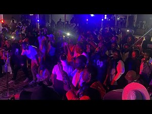 Josh Rash Delivers energetic performance at his concert