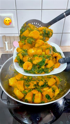 How To Nigerian Cook Yam Porridge or Pottage 🍠(Asaro)#yamporridge #Asaro | Sarah's World