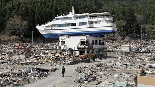 Tsunami Facts: How They Form, Warning Signs, and Safety Tips