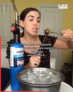 This woman has all sorts of amazing science experiments you can try at home! 👩‍🔬🧪 | Do It Yourself