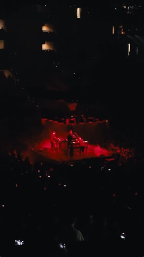 PEEL IT BACK 2025 NORTH AMERICAN LEG NIGHT ONE • OAKLAND, CA “AS ALIVE AS YOU NEED ME TO BE” | Nine Inch Nails