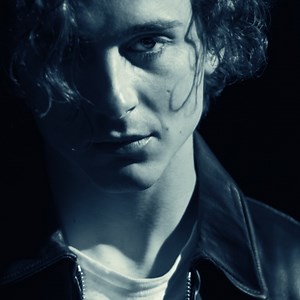 New. BLEU DE CHANEL L’EXCLUSIF. The ultimate, most mysterious expression of BLEU DE CHANEL in a woody, ambery-aromatic scent with an intense trail. Designed like an Extrait de Parfum, L’EXCLUSIF surprises with its unprecedented power. It is a fragrance for the man on the ultimate quest, who contains the depth of infinite possibility within himself—portrayed by Timothée Chalamet. | CHANEL