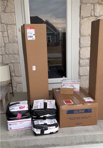 Mailman needs a raise. USPS rocks! #rocks #minerals #rockhound #rockhounding