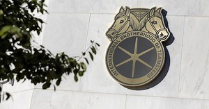 主要労組、米大統領選でいずれの候補も支持しない可能性＝関係筋