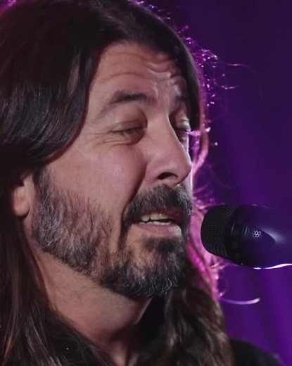 Foo Fighters Everlong Unplugged Acoustic Dave Grohl #davegrohl #foofighters #unplugged #acoustic #music #acousticguitar #musichits #90smusic #rock #rocknroll #taylorhawkins