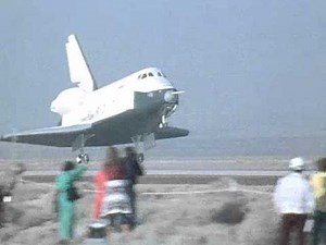 Shuttle Enterprise bouncing during its last landing (1977)