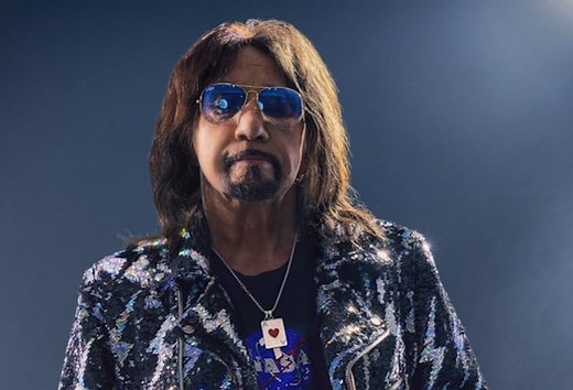 ACE FREHLEY Announces Split From Fiancée After Nearly Six Years Together: 'It Was Just Time'