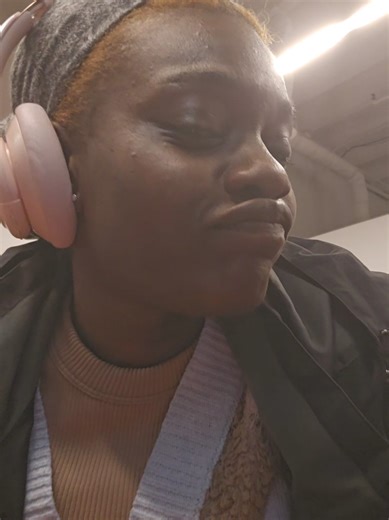 Aaron Returns to The Rookie: Sassy Moments Await