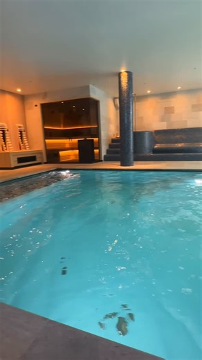 Je eigen wellness, volledig privé. Sauna, jacuzzi en een groot verwarmd binnenzwembad… In alle rust, luxe en stilte. ✨ Alles voor jouw me-time. 📍Aquanima – Betekom 🔗 Meer info: link in bio of www.aquanima.be/over-ons #aquanima #privéwellness #luxemoment #ontspanning #jacuzzi #saunatime #zwembad #metime #privesauna #aarschot #tremelo #relaxen | Aquanima privé wellness