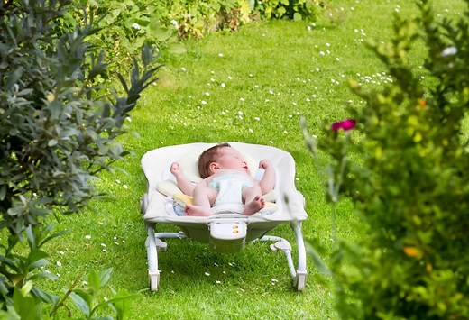 7 Amazing Benefits of Sunlight For Newborn Babies