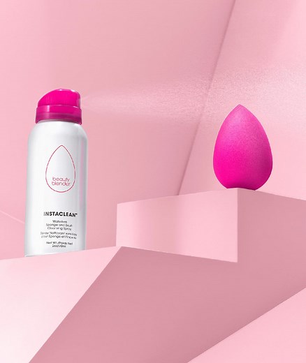 How to Use a Makeup Sponge: A Step-By-Step Guide